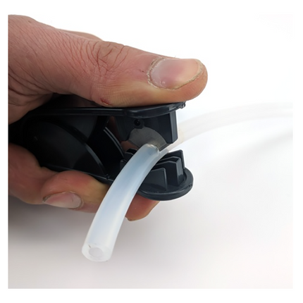 CORTADOR DE MANGUERA 2 EN 1CON LLAVE PARA REMOVER CONEXIONES DUOTIGHT